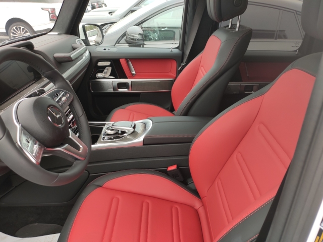 2019款奔驰G500报价 红色座椅性能气息 